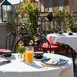 Dharma Boutique & فندق روما