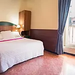 Dharma Boutique & فندق روما