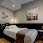Dharma Boutique & 4* روما