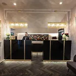 Dharma Boutique & 4*