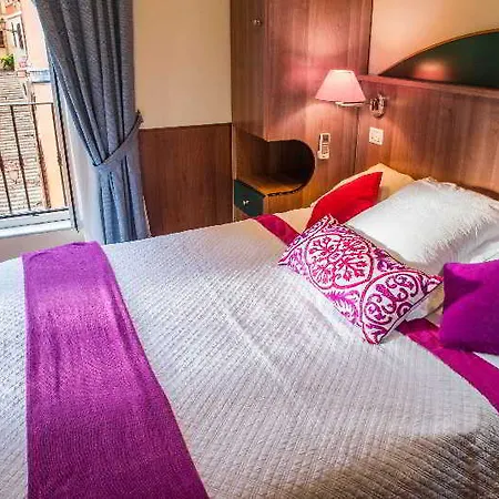 فندق Dharma Boutique & 4*
