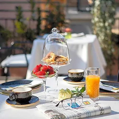Hotel Dharma Boutique & Rom