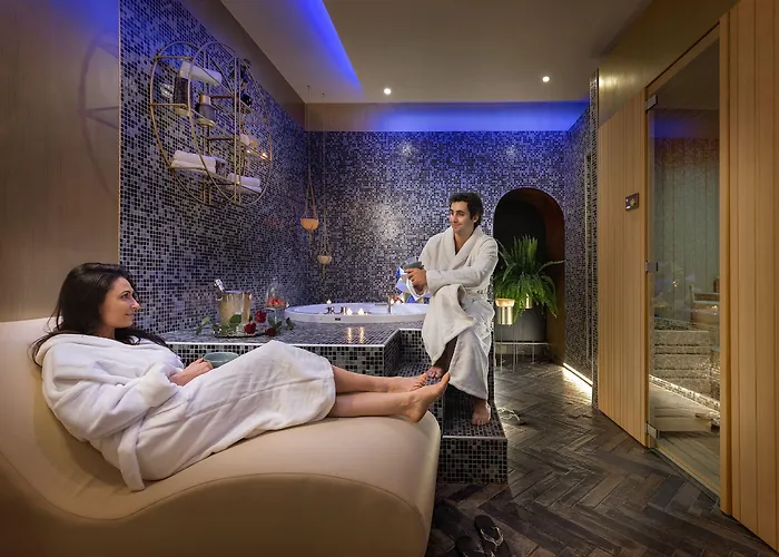 Dharma Boutique & 4*