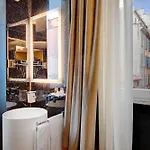 Dharma Boutique & Rom